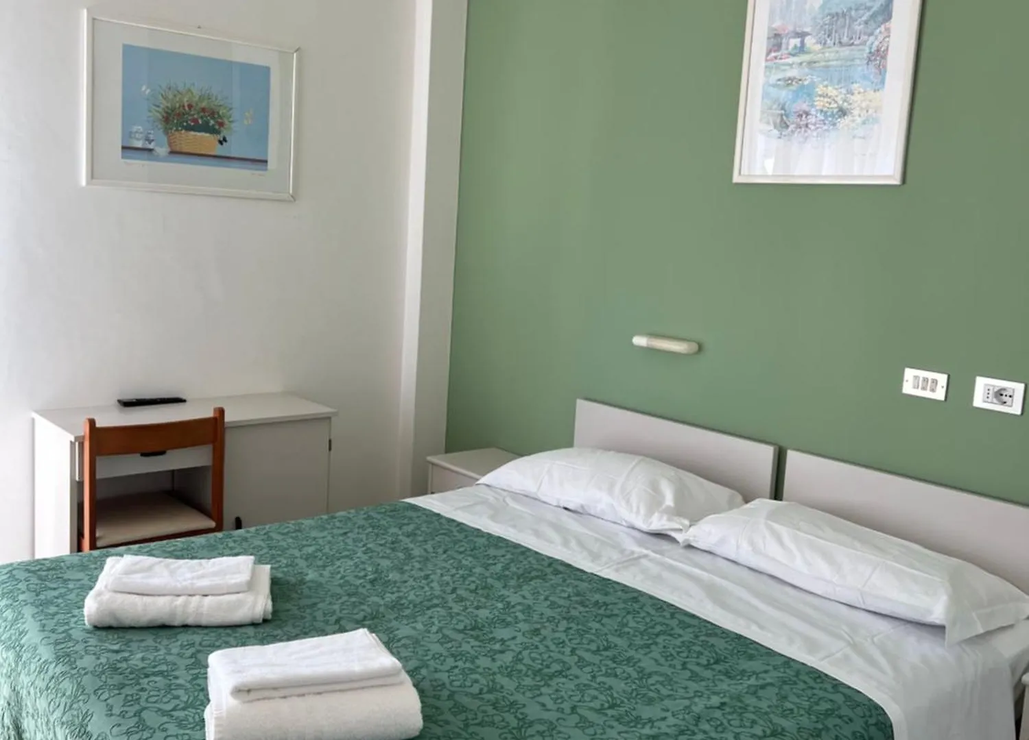 Hotel Morena Riccione Centrale 2*,