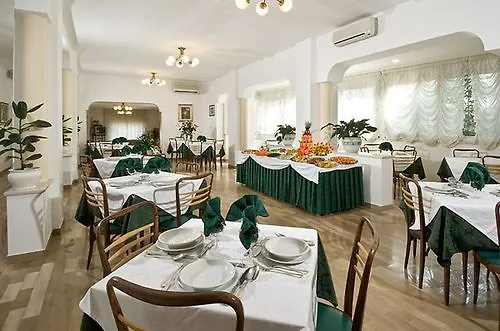 Hotel Morena Riccione Centrale 2*,